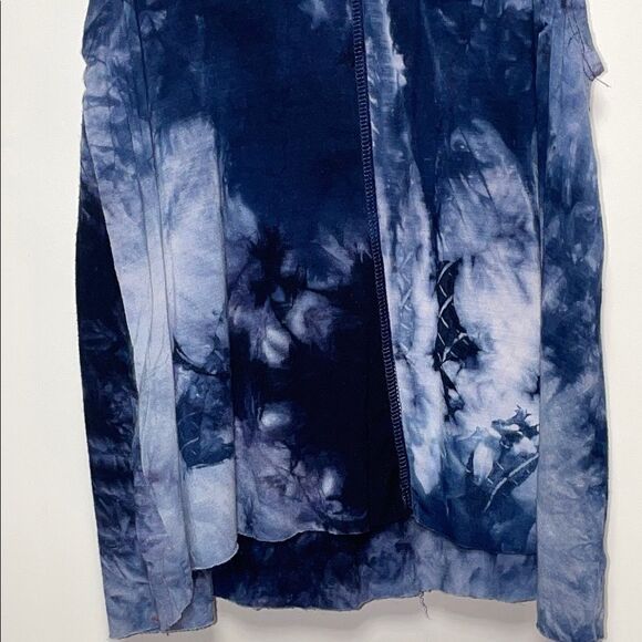 Flirtitude Tie-Dye Sleeveless Women's Top - Blue - Picture 8 of 8